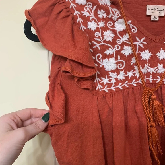 Keep In Touch Floral Blouse - Picture 2 of 8